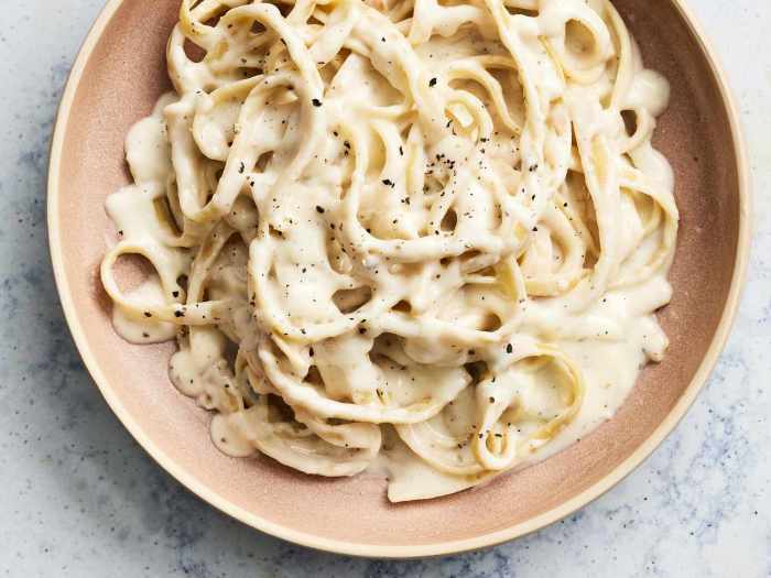 Alfredo cream cheese sauce recipe ingredient thekitchenmagpie saved