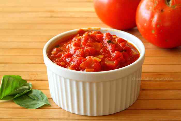 Simple tomato sauce recipe using fresh tomatoes