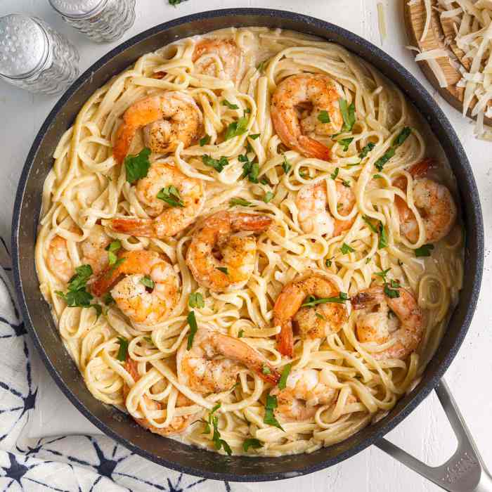 Shrimp pasta with spaghetti sauce recipe